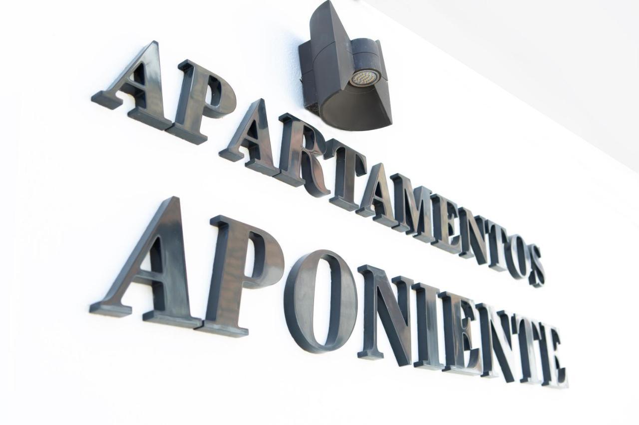 Apartamentos Aponiente コニル・デ・ラ・フロンテラ エクステリア 写真