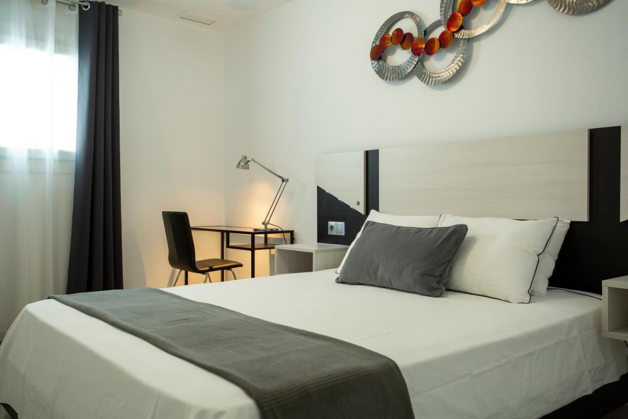Apartamentos Aponiente コニル・デ・ラ・フロンテラ エクステリア 写真