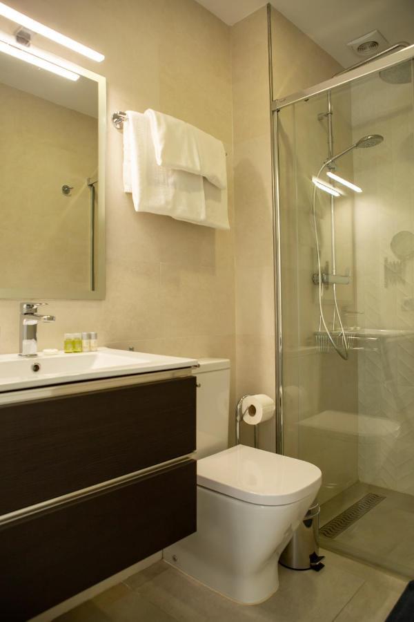 Apartamentos Aponiente コニル・デ・ラ・フロンテラ エクステリア 写真